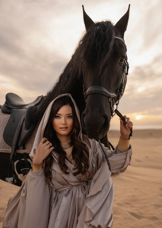 Capture the elegance of horses against Dubai's stunning landscapes with our professional equine photography and videography services. Book your personalized session today.