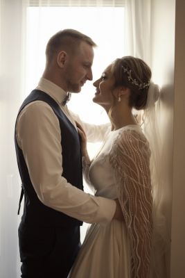Top Dubai Wedding Photographers in 2025.